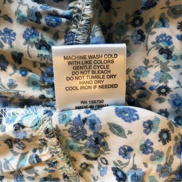 June and Delancey Liberty Floral Peplum Hem Tunic Woman’s Size Medium - Picture 8 of 8